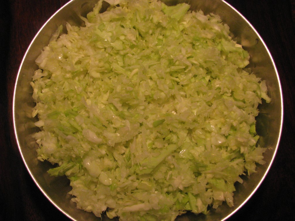 grated cabbage for muthiyas