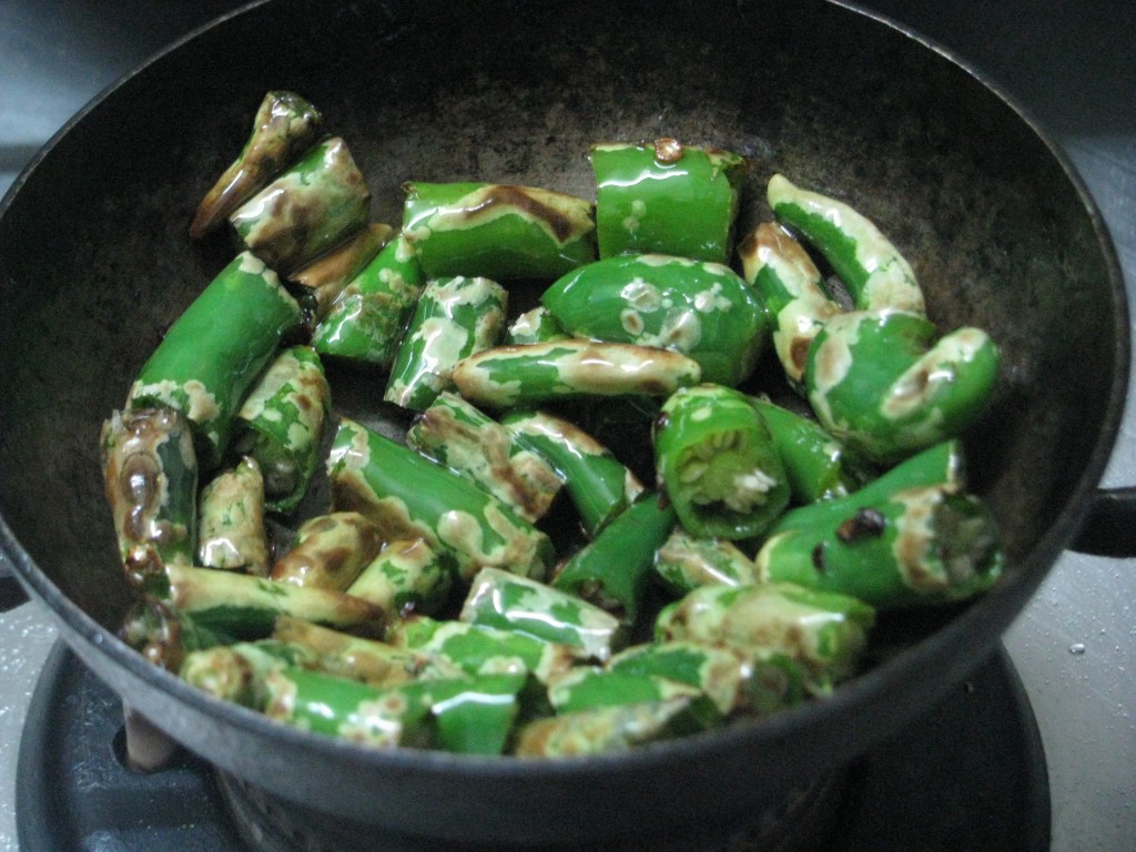 roasted green chilly