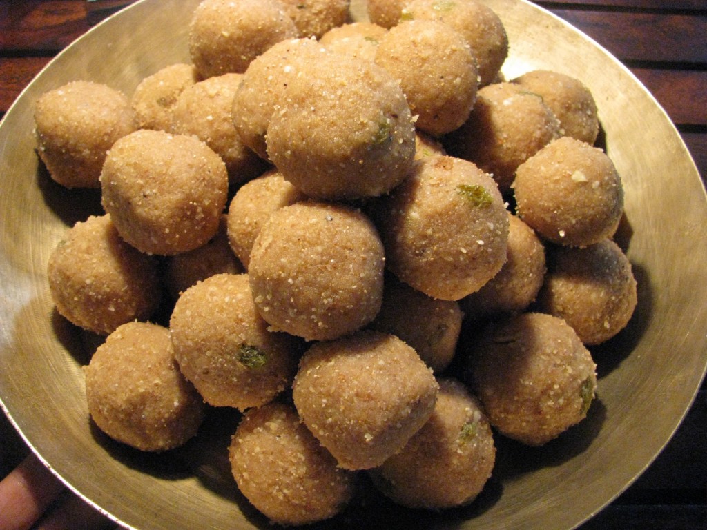 churma ladoo recipe