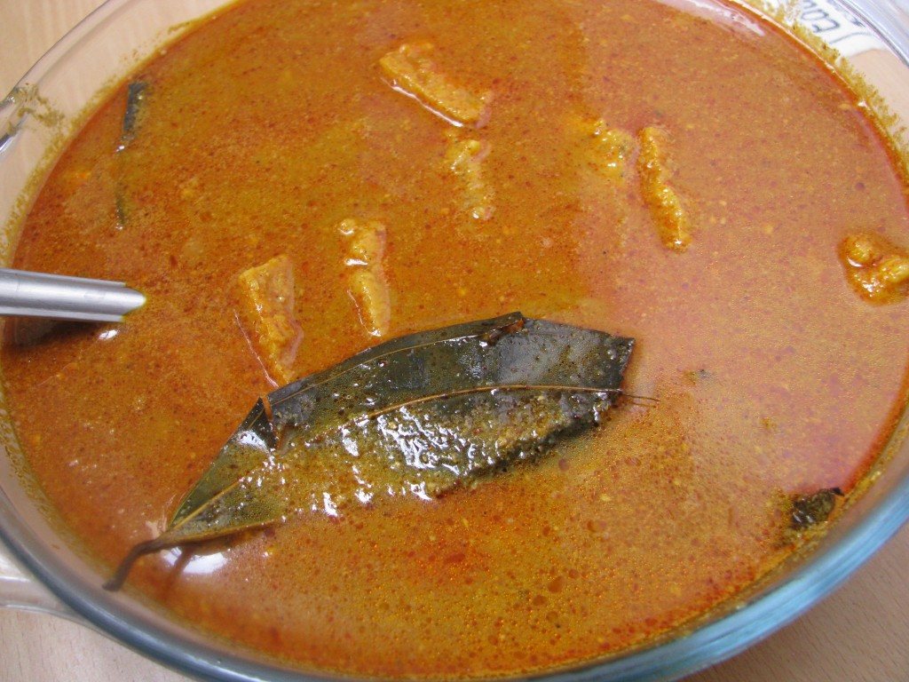Pataudi recipe ,patodi curry recipe, maharashtrian patodi recipe, patodi bhaji, patvadi recipe, patodi recipe in marathi, patodi recipe in hindi